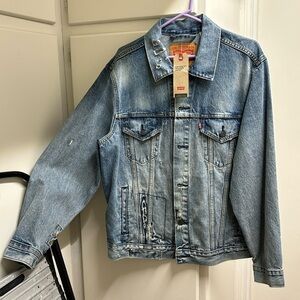 Levi’s Vintage Fit Trucker Jacket